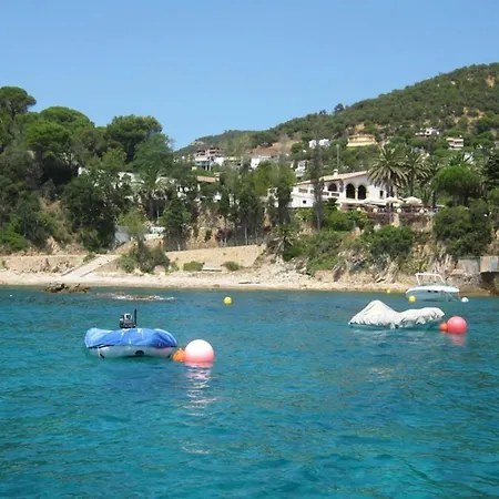 Un Paraiso En La Costa Brava