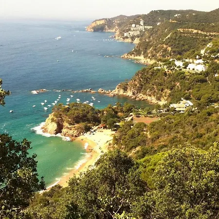 Un Paraiso En La Costa Brava