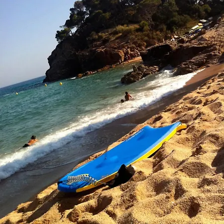 Un Paraiso En La Costa Brava